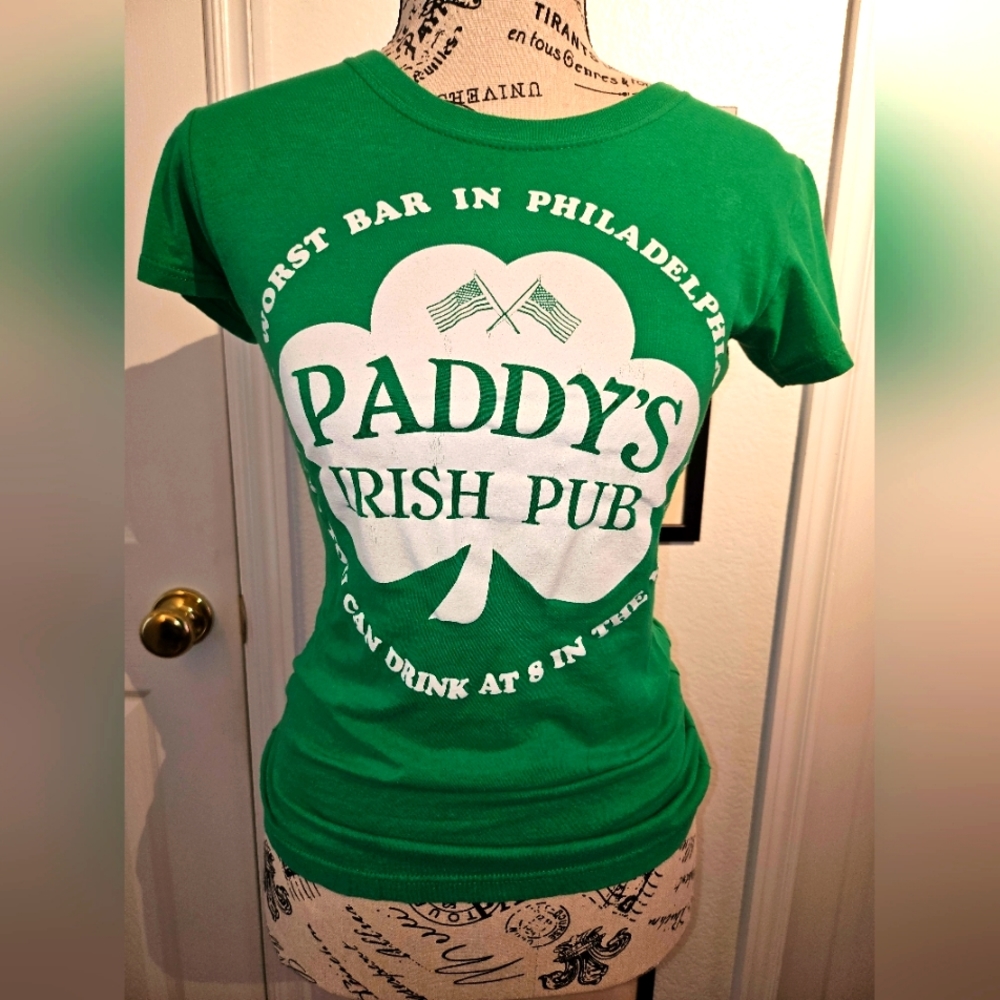 It's Always Sunny In Philadelphia Paddy's Pub T Shirt Med